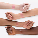 ELECTRIC GLOW COLOUR CHANGING LIP & CHEEK OIL huile lèvres et joues
